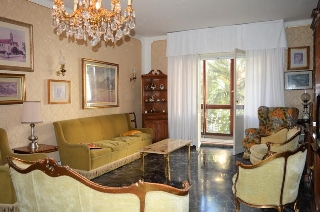 zoom immagine (Villa 250 mq, soggiorno, 4 camere, zona Murri / Giardini Margherita)