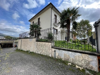 zoom immagine (Casa a schiera 210 mq, zona Villa d'Agri)