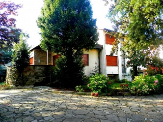zoom immagine (Villa 273 mq, soggiorno, 3 camere, zona Valdagno)