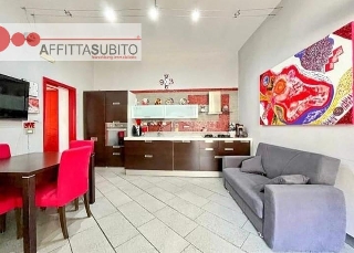 zoom immagine (Appartamento 125 mq, soggiorno, 2 camere, zona Napoli - Centro)