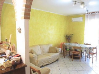 zoom immagine (Appartamento 105 mq, soggiorno, 2 camere, zona Cavezzo - Centro)