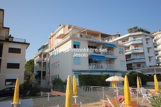 zoom immagine (Appartamento 90 mq, 4 camere, zona Piazza Marina)