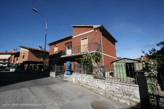 zoom immagine (Casa singola 190 mq, 2 camere, zona Torrita di Siena)