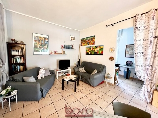 zoom immagine (Appartamento 85 mq, soggiorno, 2 camere, zona Madonna del Pilone / Sassi)