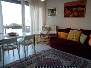 zoom immagine (Appartamento 60 mq, soggiorno, 1 camera, zona Desenzano del Garda - Centro)