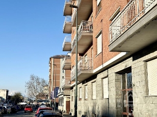zoom immagine (Appartamento 90 mq, 2 camere, zona Borgata Vittoria)