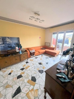 zoom immagine (Appartamento 117 mq, soggiorno, 3 camere, zona Arcella - San Lorenzo)