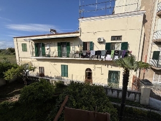 zoom immagine (Appartamento 102 mq, soggiorno, 3 camere, zona Torre del Greco)