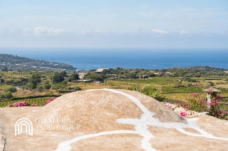 zoom immagine (Rustico 205 mq, soggiorno, 3 camere, zona Pantelleria)
