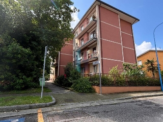 zoom immagine (Appartamento 88 mq, soggiorno, 2 camere, zona Quartiere Abba / Sant'Anna)