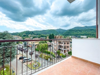 zoom immagine (Appartamento 85 mq, soggiorno, 2 camere, zona San Maurizio d'Opaglio)