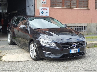 zoom immagine (VOLVO V60 D2 Geartronic)