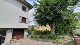 zoom immagine (Appartamento 100 mq, soggiorno, 2 camere, zona San Possidonio)
