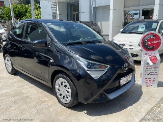 zoom immagine (TOYOTA Aygo Connect 1.0 VVT-i 72 CV 5p. x-wave)