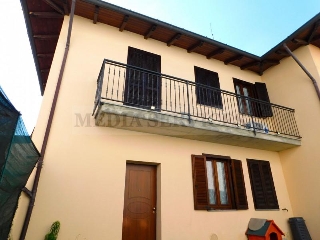 zoom immagine (Casa a schiera 67 mq, 1 camera, zona Sannazzaro Dè Burgondi)