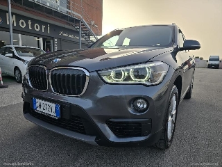 zoom immagine (BMW X1 sDrive18d)