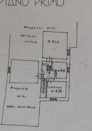 zoom immagine (Casa singola 107 mq, soggiorno, 2 camere, zona Pistoia)