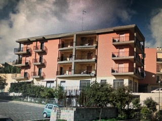 zoom immagine (Attico 110 mq, soggiorno, 3 camere, zona Palazzolo Acreide - Centro)