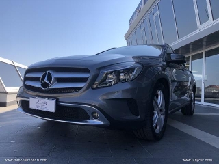 zoom immagine (Mercedes-benz gla 200d cdi sport auto)