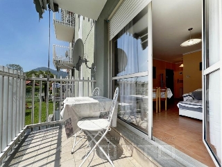 zoom immagine (Appartamento 90 mq, soggiorno, 2 camere, zona Cireggio)