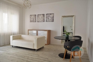 zoom immagine (Appartamento 92 mq, soggiorno, 2 camere, zona Gorizia)