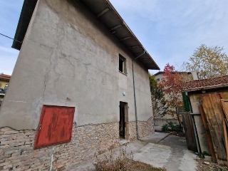 zoom immagine (Casa singola 90 mq, soggiorno, 2 camere, zona Sant'Egidio)