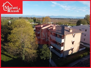 zoom immagine (Appartamento 115 mq, soggiorno, 3 camere, zona Ontagnano)