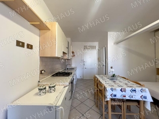 zoom immagine (Appartamento 31 mq, zona Valverde)