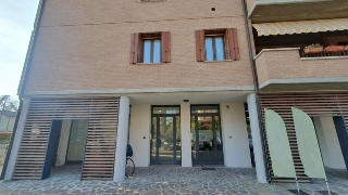 zoom immagine (Ufficio 80 mq, 4 camere, zona Cavezzo)