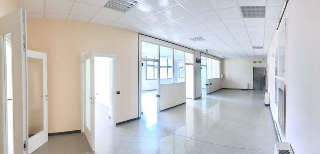 zoom immagine (Ufficio 340 mq, più di 3 camere, zona Centro Urbano)